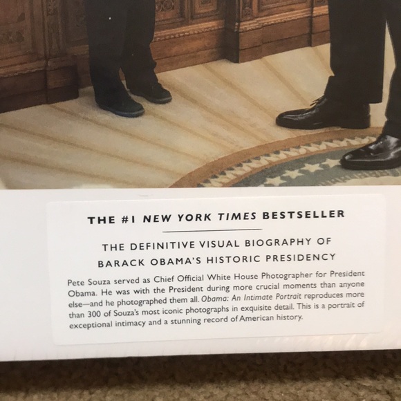 🌸NEW🌸 Obama Book: An Intimate Portrait By Pete Souza Sealed In Plastic - Picture 9 of 12